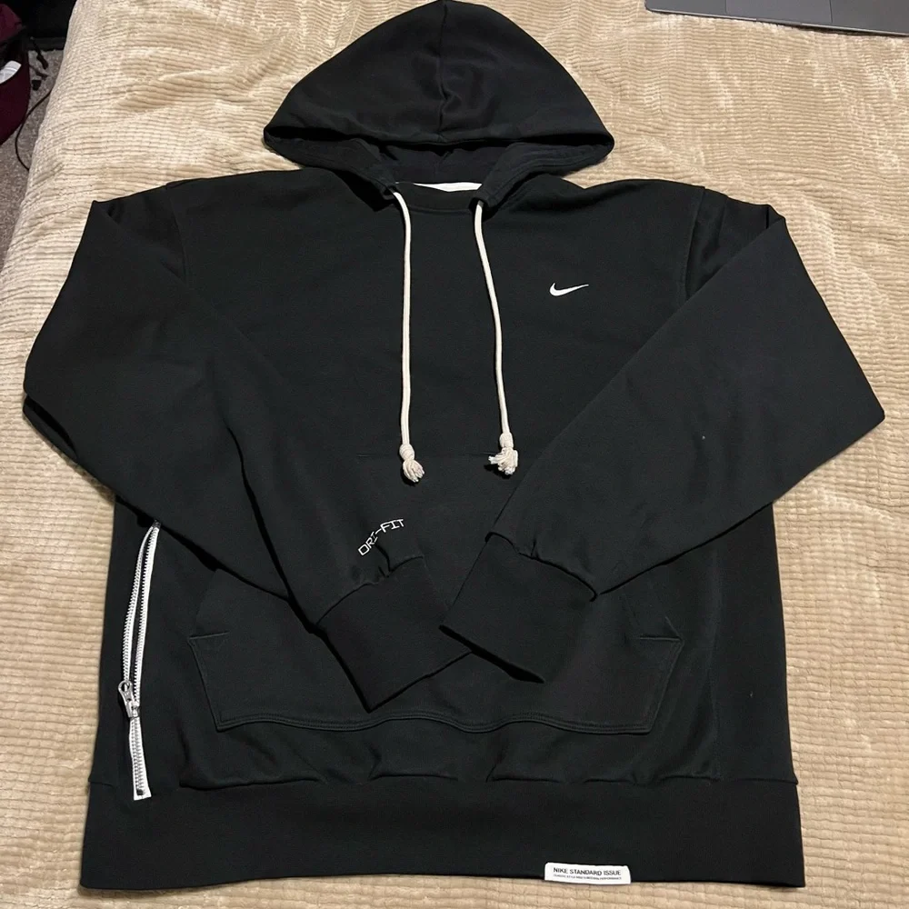 Men’s Nike pullover hoodies M (3 hoodies) - Picture 5 of 9